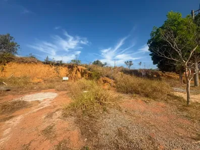 Lote/Terreno à venda, 208m² no Campinho da Serra I, Serra