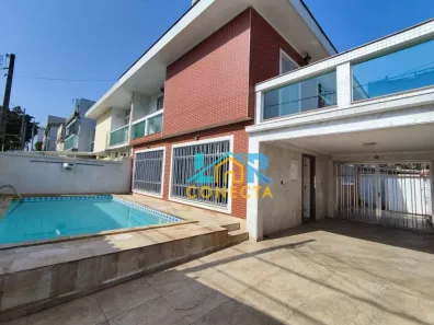 Sobrado com 3 Quartos para venda ou aluguel, 200m² no Ponta da Praia, Santos