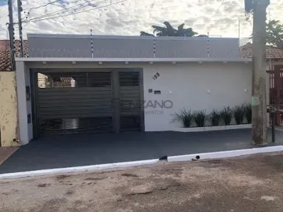Casa com 3 Quartos à venda, 83m² no Monte Carlo, Campo Grande
