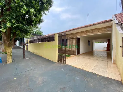 Casa com 4 Quartos à venda, 192m² no Conjunto Habitacional Requião, Maringá