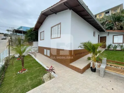 Casa com 3 Quartos para alugar, 112m² no Carvoeira, Florianópolis