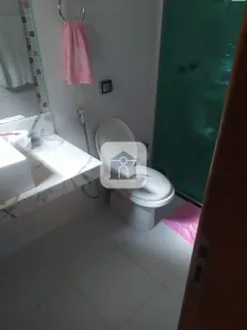 Casa com 3 Quartos para alugar, 210m² no Cidade Jardim, Uberlândia