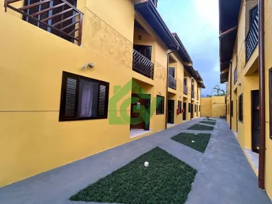 Casa de Condomínio com 2 Quartos à venda, 75m² no Maranduba, Ubatuba