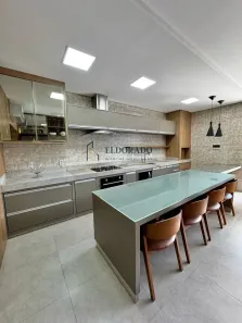 Casa de Condomínio com 3 Quartos para alugar, 250m² no Ribeirão do Lipa, Cuiabá
