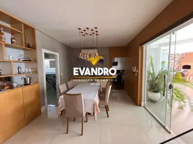 Casa com 4 Quartos à venda, 960m² no Jardim Mariana, Cuiabá