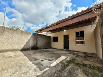 Casa com 2 Quartos para alugar, 50m² no Canarinho, Igarapé