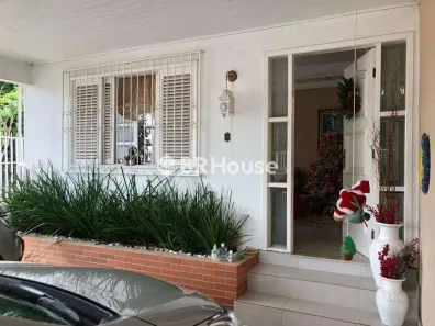 Casa com 3 Quartos à venda, 266m² no Jardim das Américas, Cuiabá