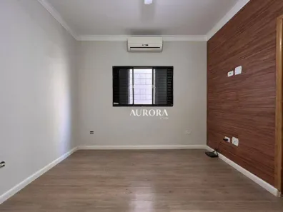 Casa com 2 Quartos para alugar, 200m² no Jardim Tókio, Londrina