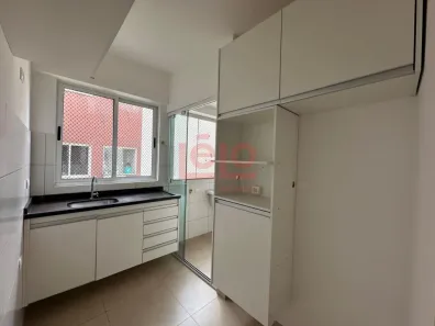 Apartamento com 2 Quartos à venda, 48m² no Zona 03, Maringá