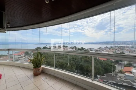 Apartamento com 3 Quartos para venda ou aluguel, 145m² no Abraão, Florianópolis