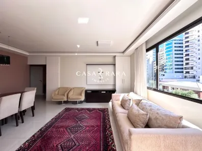 Apartamento com 3 Quartos à venda, 132m² no Centro, Florianópolis