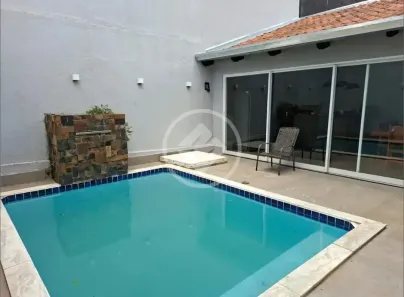 Sobrado com 4 Quartos à venda, 250m² no Residencial Monte Carlo, Goiânia