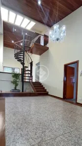 Sobrado com 4 Quartos para alugar, 390m² no Cidade Jardim, Uberlândia