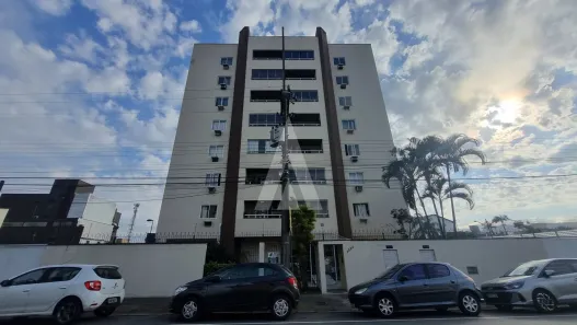Apartamento com 2 Quartos para alugar, 68m² no Saguaçu, Joinville