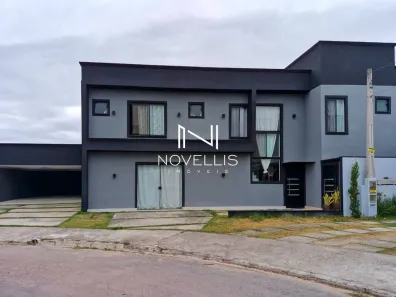 Casa de Condomínio com 4 Quartos para alugar, 240m² no Jardim Jacinto, Jacareí