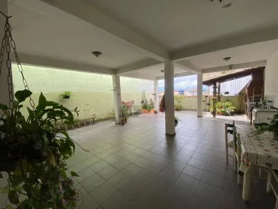 Casa com 5 Quartos à venda, 202m² no Jardim Tietê, São Paulo