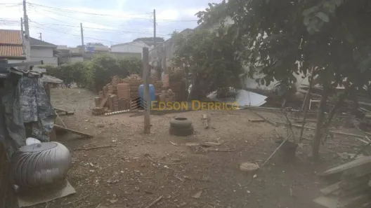 Lote/Terreno à venda, 250m² no Conjunto Residencial Araretama, Pindamonhangaba