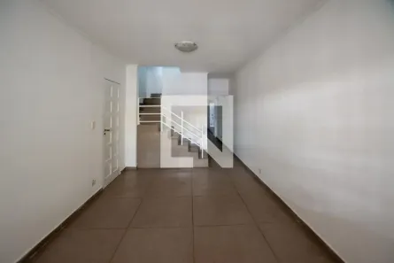Casa com 3 Quartos à venda, 180m² no Jardim Rizzo, São Paulo