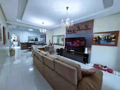 Casa de Condomínio com 3 Quartos à venda, 250m² no Ponta Negra, Manaus