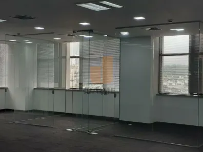 Sala Comercial para alugar, 188m² no Chácara Itaim, São Paulo