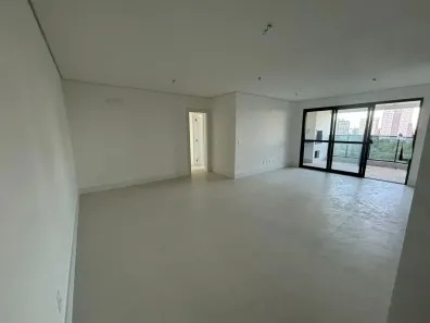 Apartamento com 3 Quartos à venda, 132m² no Jardim Aclimação, Cuiabá