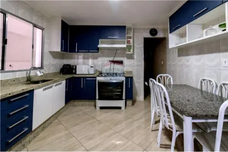 Casa com 2 Quartos à venda, 188m² no Parque Jurema, Guarulhos