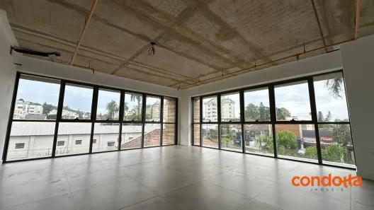 Sala Comercial para alugar, 52m² no Tristeza, Porto Alegre