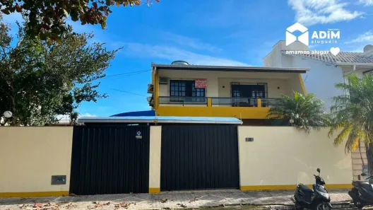 Casa com 4 Quartos para alugar, 319m² no Centro, Balneário Camboriú