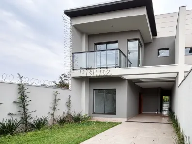 Sobrado com 3 Quartos à venda, 150m² no Jardim Guararapes, Londrina
