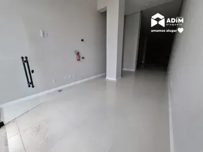 Sala Comercial para alugar, 153m² no Centro, Itapema