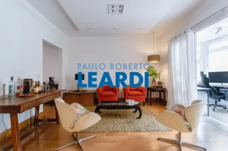 Sobrado com 4 Quartos à venda, 331m² no Jardim Paulista, São Paulo