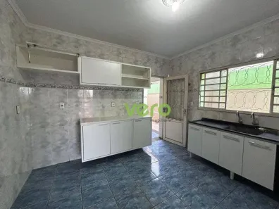 Casa com 3 Quartos para venda ou aluguel, 294m² no Parque das Nações, Americana