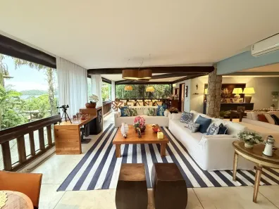 Casa de Condomínio com 4 Quartos para alugar, 300m² no Mombaça, Angra dos Reis