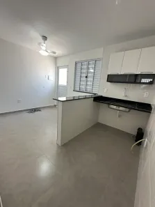Casa com 1 Quarto para alugar, 28m² no Bento Ribeiro, Rio de Janeiro