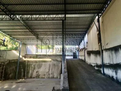 Galpão/Depósito/Armazém à venda, 2000m² no Jacarepaguá, Rio de Janeiro