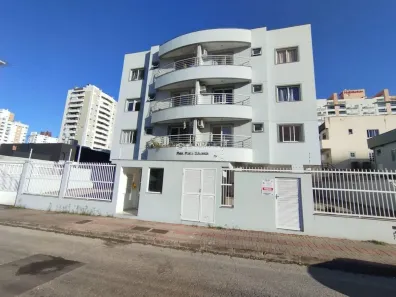 Apartamento com 2 Quartos para alugar, 68m² no Pagani, Palhoça