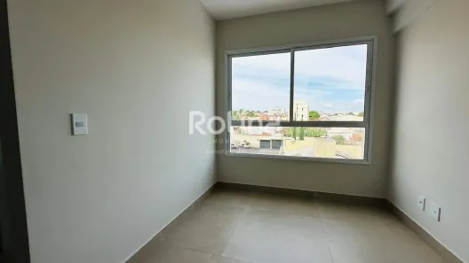 Apartamento com 2 Quartos à venda, 51m² no Segismundo Pereira, Uberlândia