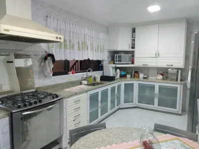 Casa com 3 Quartos à venda, 200m² no Parque Residencial Oratorio, São Paulo