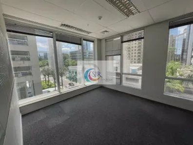 Sala Comercial para alugar, 226m² no Vila Olímpia, São Paulo