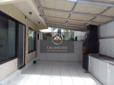 Casa de Condomínio com 3 Quartos à venda, 120m² no Camboinhas, Niterói