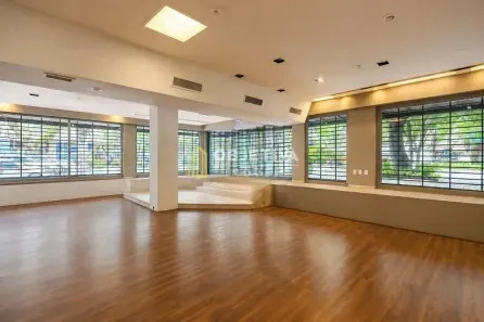 Ponto Comercial para alugar, 244m² no Independência, Porto Alegre