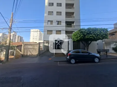 Apartamento com 3 Quartos para alugar, 110m² no Martins, Uberlândia