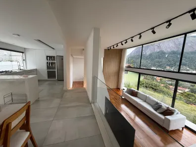 Casa de Condomínio com 3 Quartos para alugar, 230m² no Cônego, Nova Friburgo
