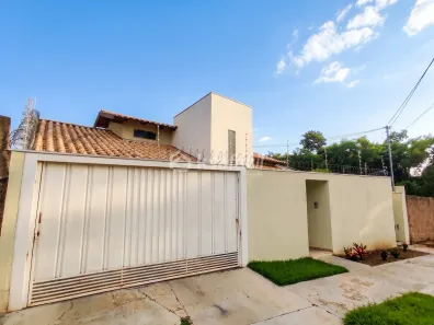 Casa com 3 Quartos à venda, 240m² no Monte Castelo, Campo Grande