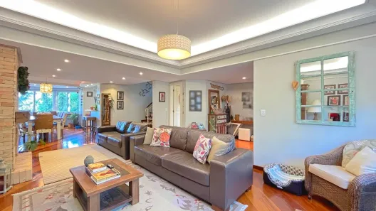Casa com 4 Quartos à venda, 250m² no Vila Assunção, Porto Alegre