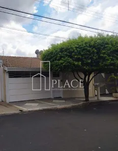 Casa com 4 Quartos para alugar, 200m² no Núcleo Habitacional Nova Marília, Marília