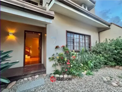 Casa com 5 Quartos à venda, 300m² no São Judas, Itajaí