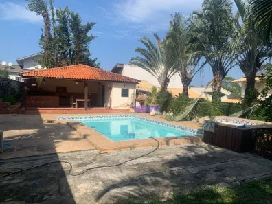 Casa de Condomínio com 3 Quartos à venda, 435m² no Camboinhas, Niterói