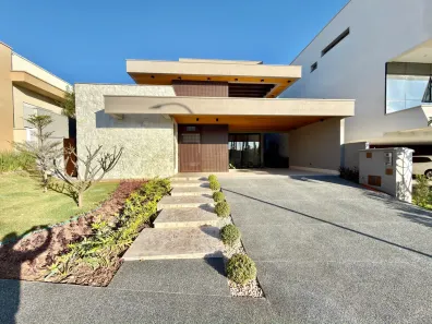 Casa de Condomínio com 4 Quartos à venda, 308m² no Jardins Itália, Goiânia