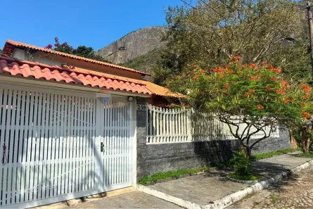 Casa de Condomínio com 3 Quartos à venda, 560m² no Recanto de Itaipuaçu (Itaipuaçu), Maricá